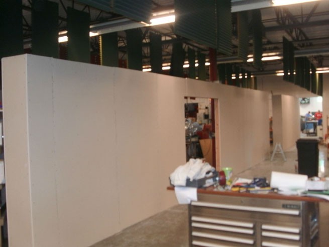 free-standing-walls